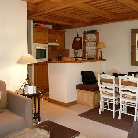 Les Chalets D'henri Apartment