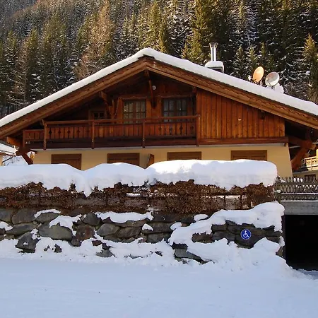 Les Chalets D'henri Apartment