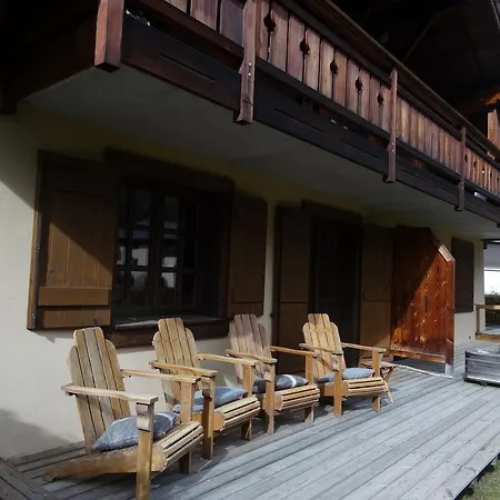 Les Chalets D'henri *